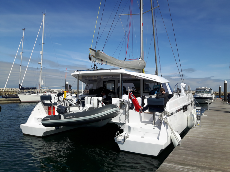 Solent Sail 08443 573673 Catamaran sailing events and RYA sea school